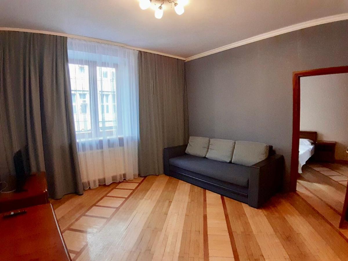 Apartment Hnatuka Center Lviv Exterior photo