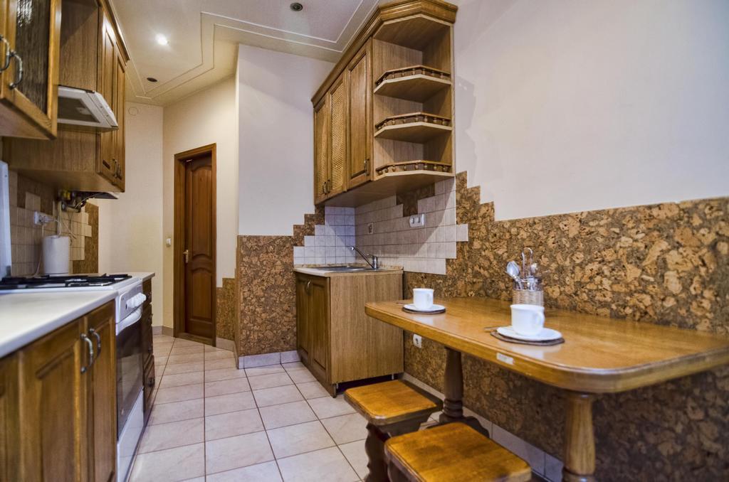 Apartment Hnatuka Center Lviv Exterior photo